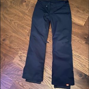 Black Roxy ski pants